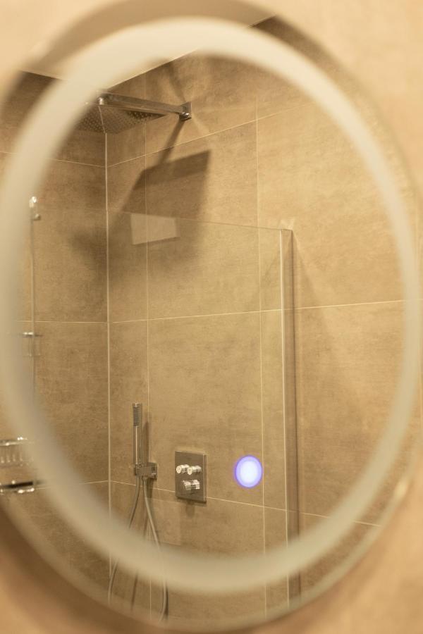 Kadir Bey & Four Rooms Osterronfeld ภายนอก รูปภาพ
